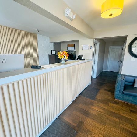 Deluxe Inn & Suites Junction City Bagian luar foto