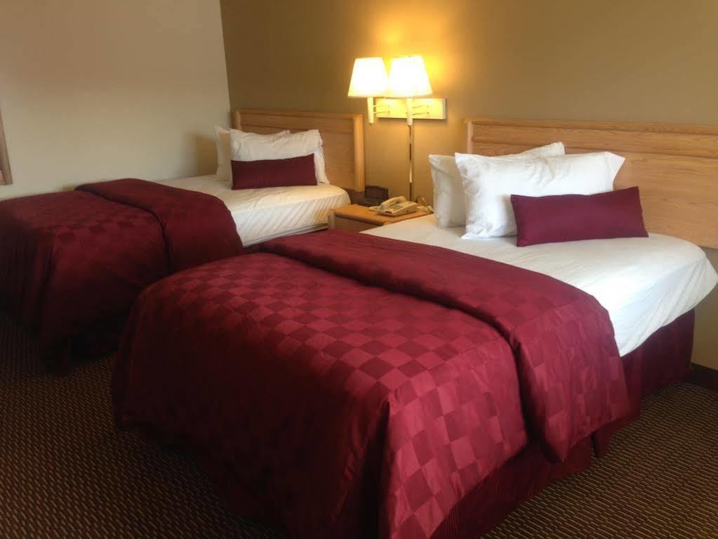 Deluxe Inn & Suites Junction City Bagian luar foto